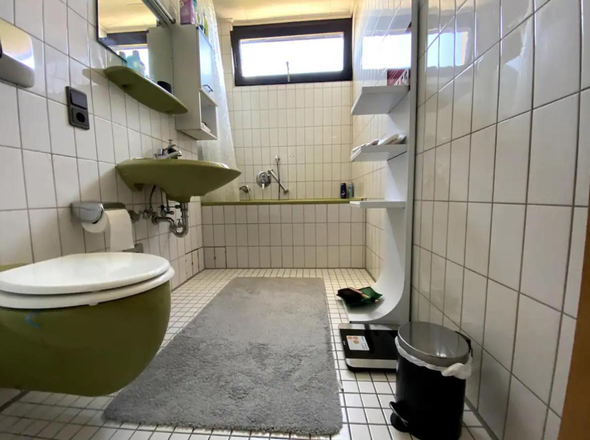 Budget Suite Mit Balkon - Privatzimmer In Wohnung - Netflix & Minibar Inklusive Koblenz  Exteriör bild